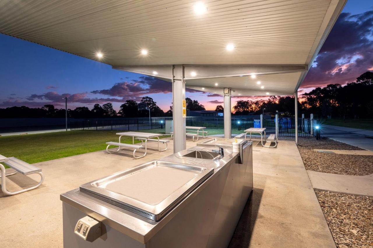 Big4 Deniliquin Holiday Park מראה חיצוני תמונה