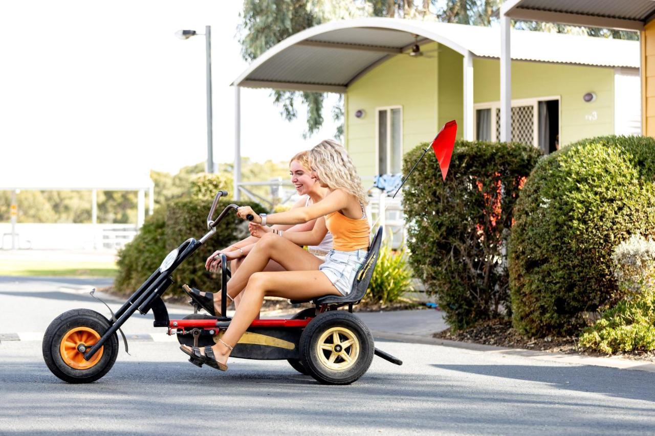 Big4 Deniliquin Holiday Park מראה חיצוני תמונה
