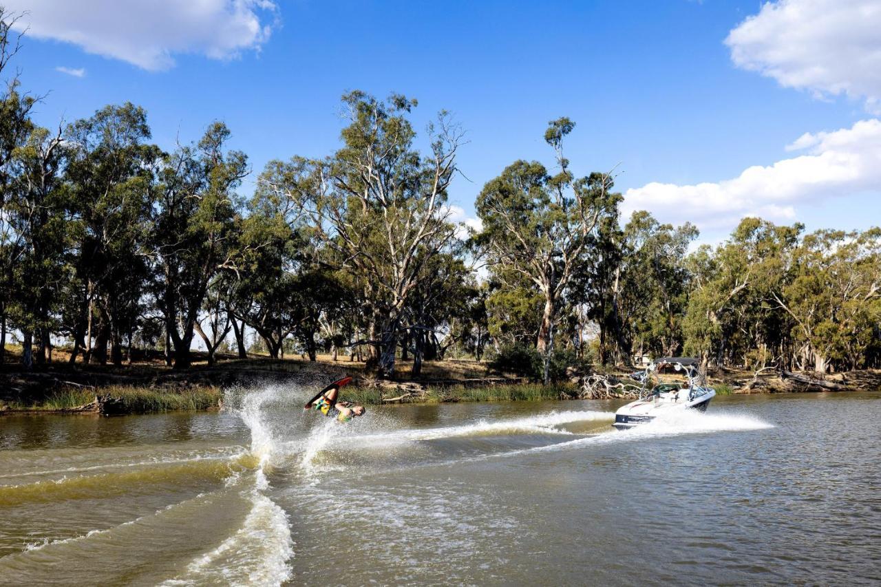 Big4 Deniliquin Holiday Park מראה חיצוני תמונה