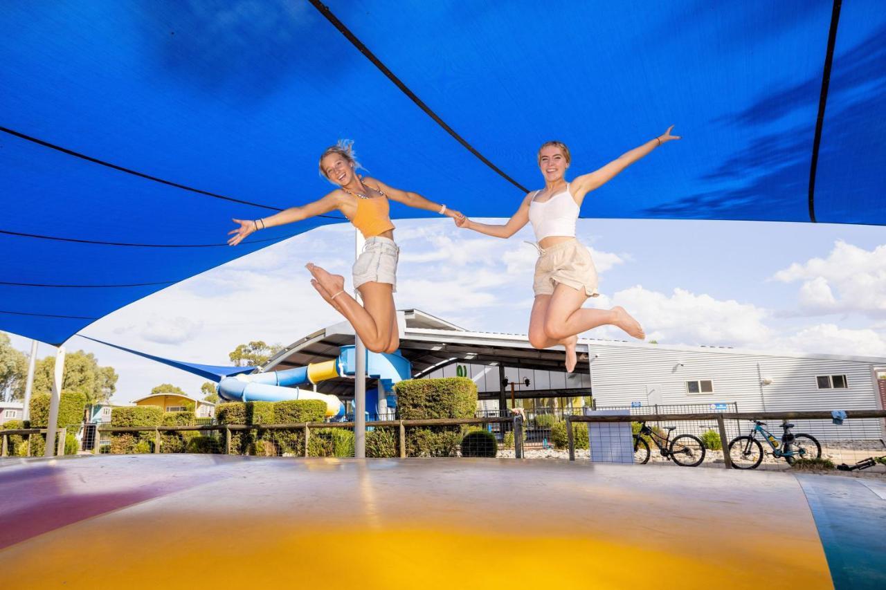 Big4 Deniliquin Holiday Park מראה חיצוני תמונה