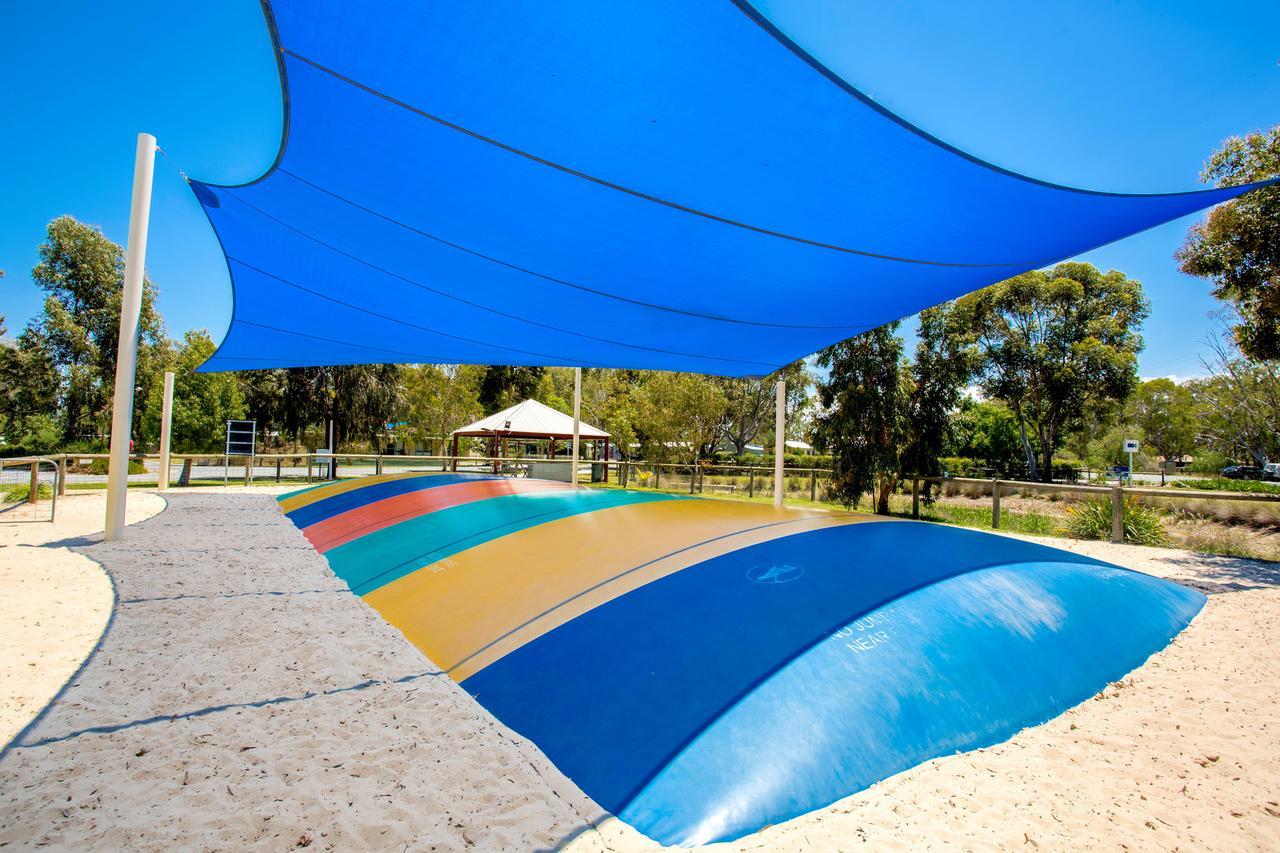 Big4 Deniliquin Holiday Park מראה חיצוני תמונה