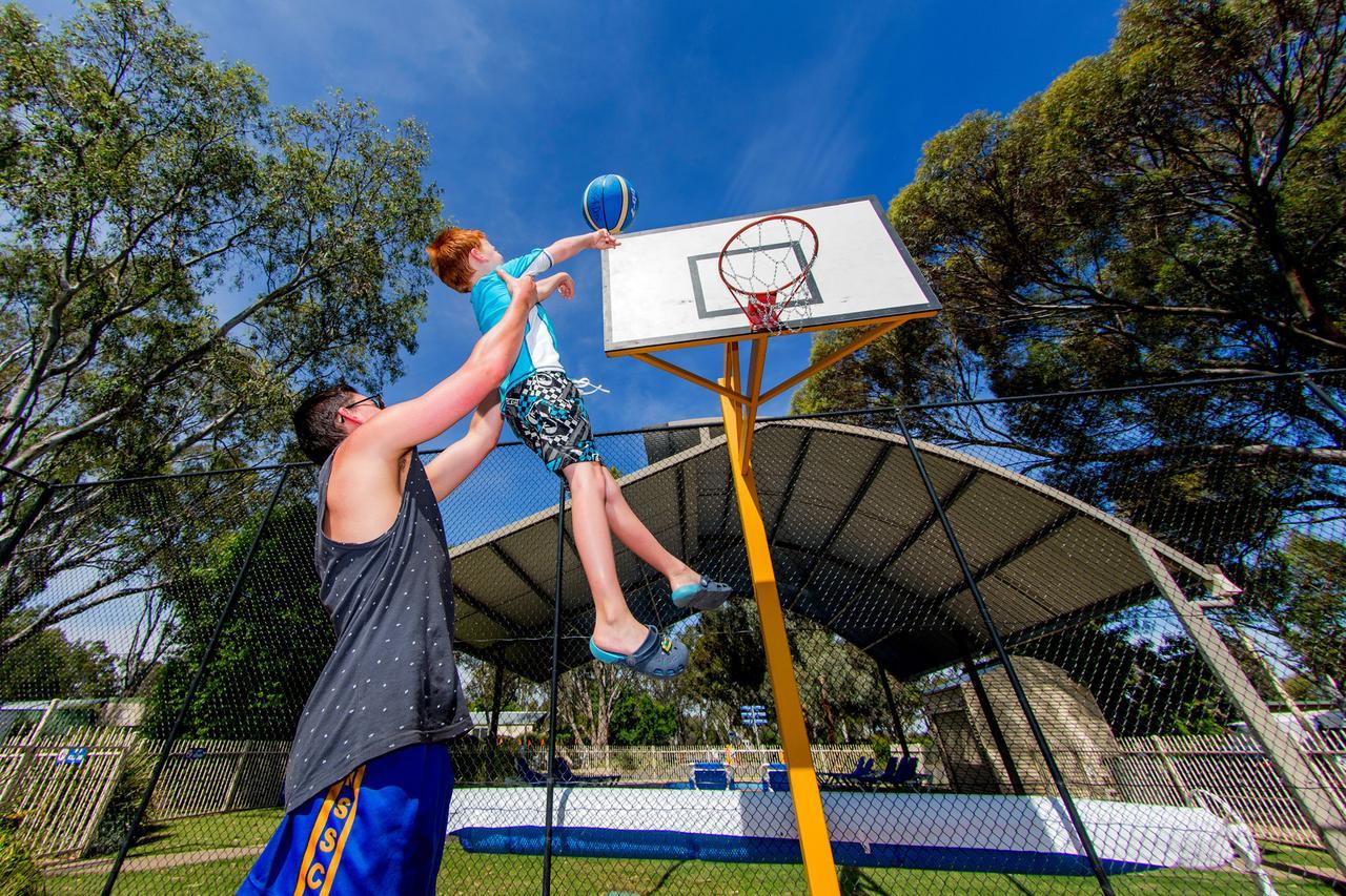 Big4 Deniliquin Holiday Park מראה חיצוני תמונה